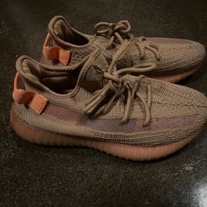 Yeezy Boost 350 V2 Clay